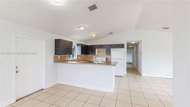 1616 NW 7th Pl, Florida City, FL 33034