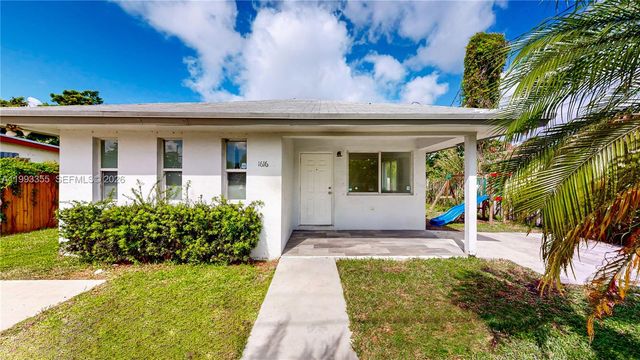 1616 NW 7th Pl, Florida City, FL 33034