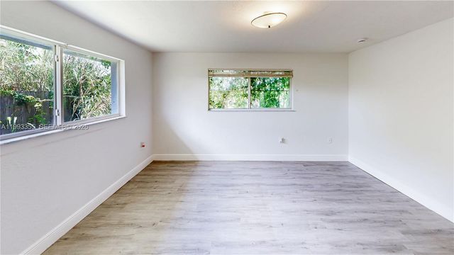 1616 NW 7th Pl, Florida City, FL 33034