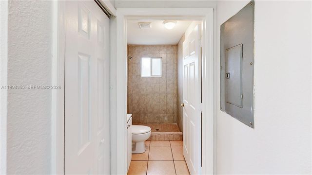 1616 NW 7th Pl, Florida City, FL 33034