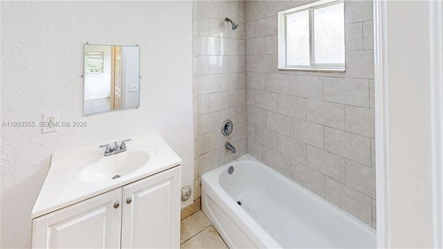 1616 NW 7th Pl, Florida City, FL 33034