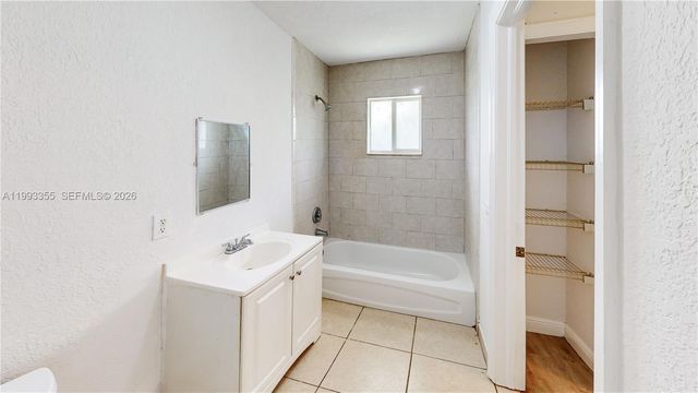 1616 NW 7th Pl, Florida City, FL 33034