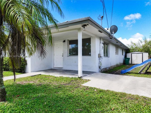 1616 NW 7th Pl, Florida City, FL 33034