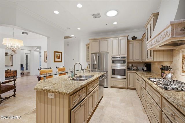 8932 E MOUNTAIN SPRING Road, Scottsdale, AZ 85255