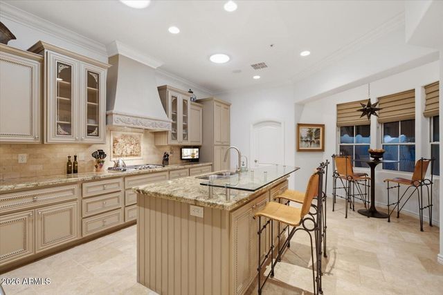 8932 E MOUNTAIN SPRING Road, Scottsdale, AZ 85255