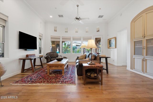 8932 E MOUNTAIN SPRING Road, Scottsdale, AZ 85255