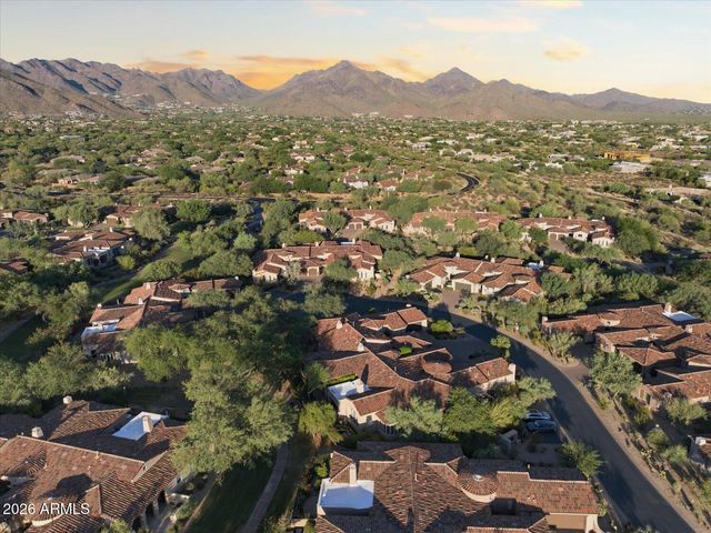 8932 E MOUNTAIN SPRING Road, Scottsdale, AZ 85255