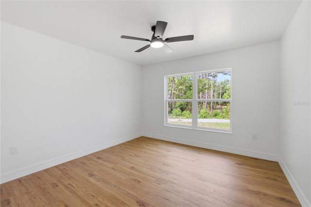124 GUAVA TERRACE, Ocklawaha, FL 32179