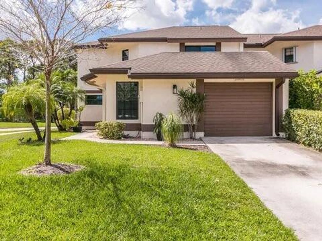 20851 Boca Ridge Drive N, Boca Raton, FL 33428