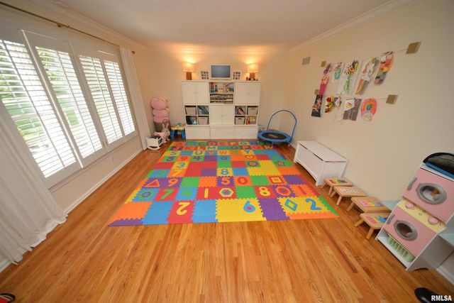 616 SEVILLE Drive, Mt Vernon, IL 62864