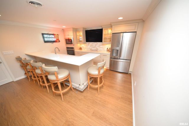 616 SEVILLE Drive, Mt Vernon, IL 62864