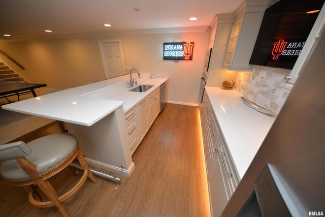 616 SEVILLE Drive, Mt Vernon, IL 62864