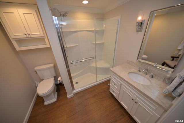 616 SEVILLE Drive, Mt Vernon, IL 62864