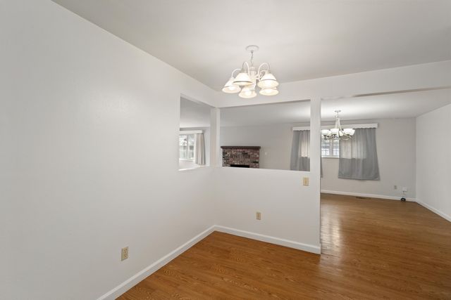 401 SW J Street, Grants Pass, OR 97526