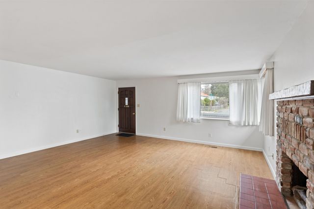 401 SW J Street, Grants Pass, OR 97526