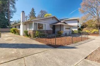 401 SW J Street, Grants Pass, OR 97526