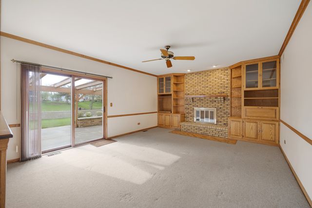 1274 Biscayne Drive, Elk Grove Village, IL 60007