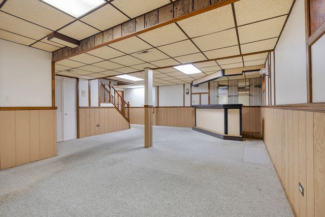 1274 Biscayne Drive, Elk Grove Village, IL 60007