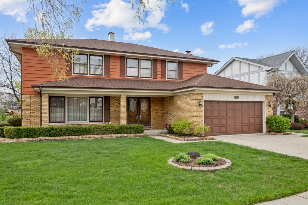 1274 Biscayne Drive, Elk Grove Village, IL 60007