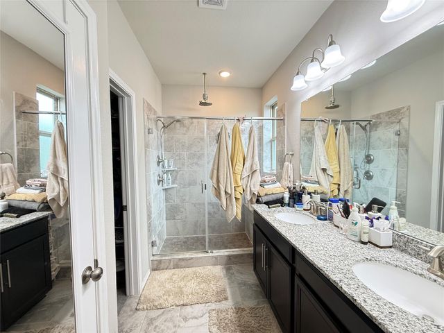 10947 Cannes Memorial Drive, Houston, TX 77043