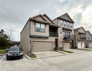 10947 Cannes Memorial Drive, Houston, TX 77043