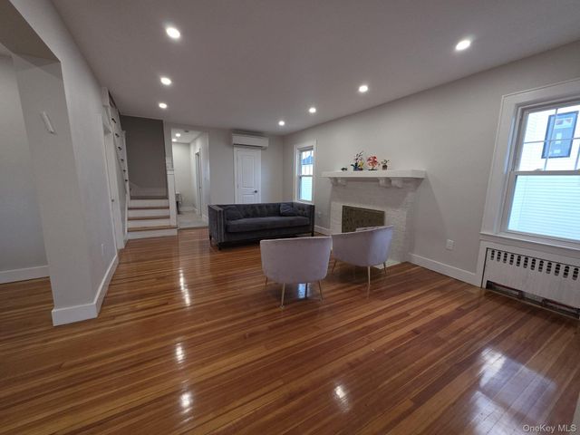 325 Pacific Avenue, Cedarhurst, NY 11516