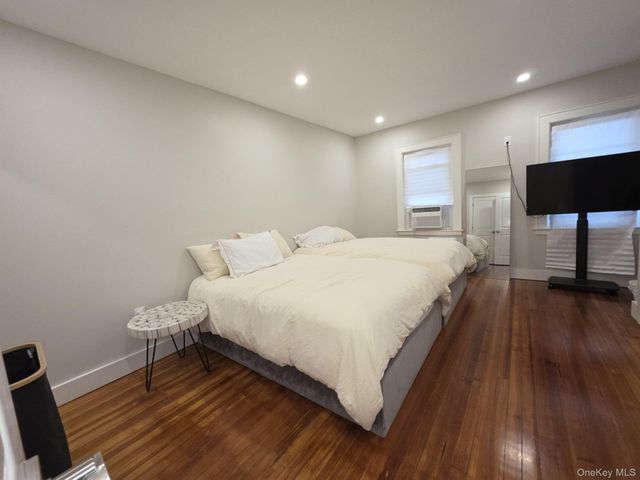 325 Pacific Avenue, Cedarhurst, NY 11516