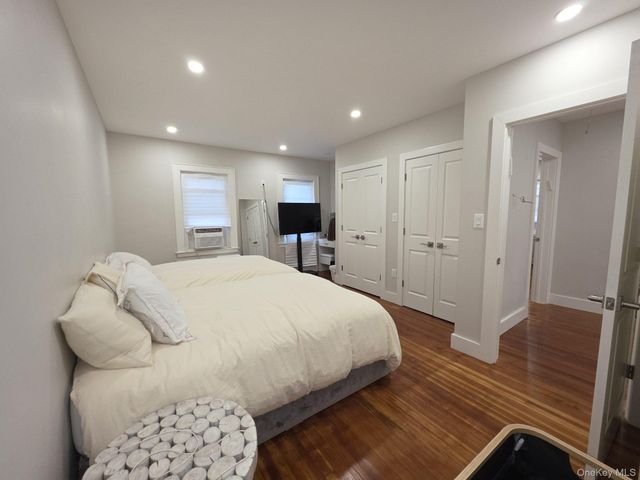 325 Pacific Avenue, Cedarhurst, NY 11516