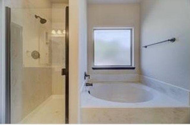 9336 Tierra Verde Drive, Fort Worth, TX 76177