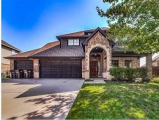 9336 Tierra Verde Drive, Fort Worth, TX 76177