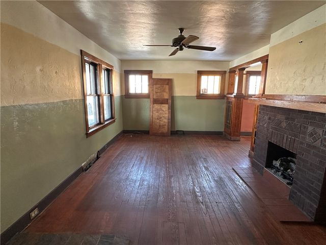 3733 Superior St, Munhall, PA 15120