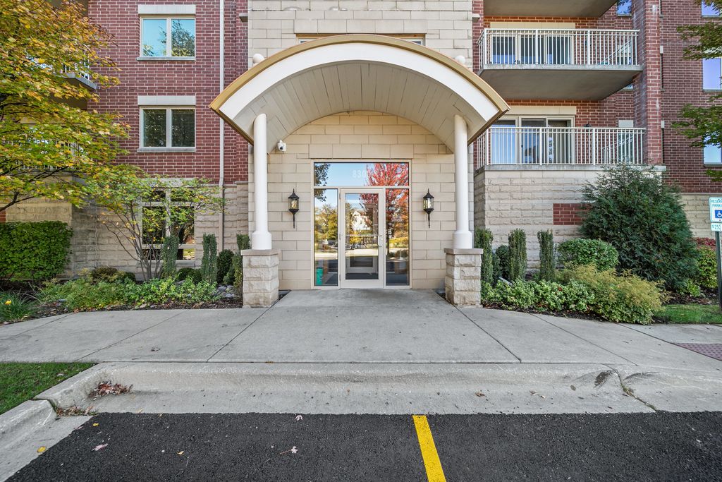 8300 Concord Drive 213, Morton Grove, IL 60053 — exterior
