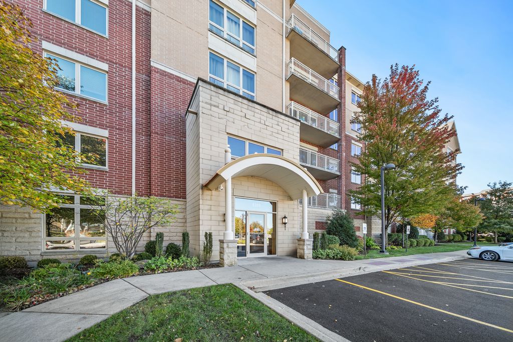 8300 Concord Drive 213, Morton Grove, IL 60053 — photo 2
