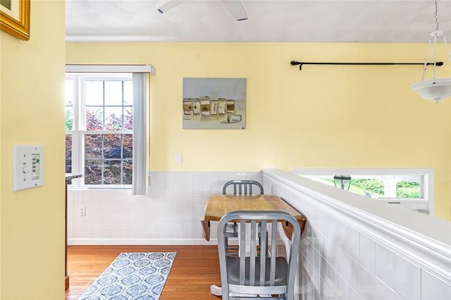 39 President Drive, Narragansett, RI 02882