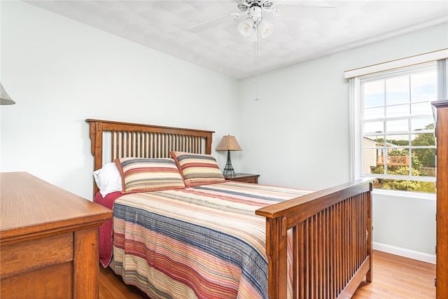39 President Drive, Narragansett, RI 02882