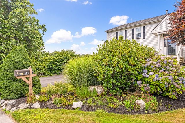 39 President Drive, Narragansett, RI 02882