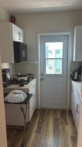 655 Meridian Ave 2, Miami Beach, FL 33139