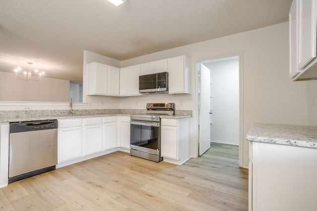 517 Riverflat Drive, Fort Worth, TX 76179