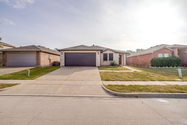 517 Riverflat Drive, Fort Worth, TX 76179