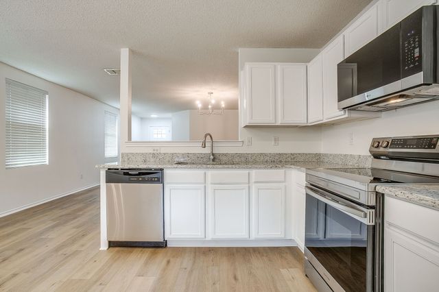 517 Riverflat Drive, Fort Worth, TX 76179