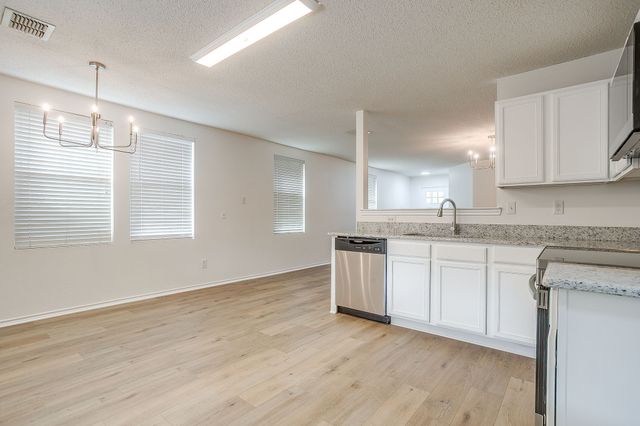 517 Riverflat Drive, Fort Worth, TX 76179