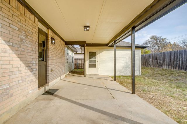 517 Riverflat Drive, Fort Worth, TX 76179