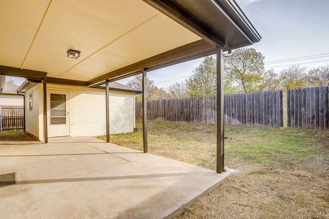 517 Riverflat Drive, Fort Worth, TX 76179