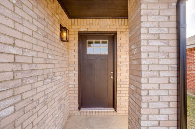 517 Riverflat Drive, Fort Worth, TX 76179