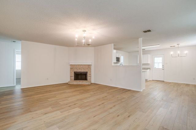 517 Riverflat Drive, Fort Worth, TX 76179