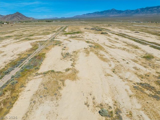 5671 North Faust Place, Pahrump, NV 89060