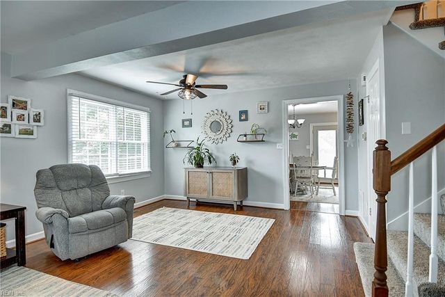 901 Lela LN, Chesapeake, VA 23322