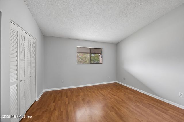 3801 CROWN POINT Road 1183, Jacksonville, FL 32257