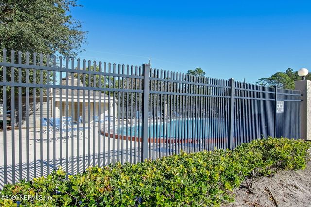 3801 CROWN POINT Road 1183, Jacksonville, FL 32257