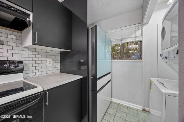 3801 CROWN POINT Road 1183, Jacksonville, FL 32257